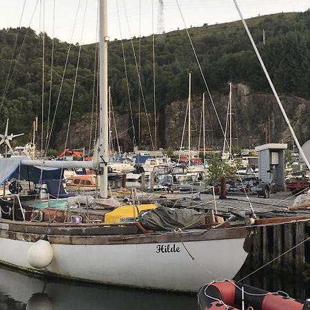 Sailing Yachts - No Shower Hotel เบอร์เกน ภายนอก รูปภาพ
