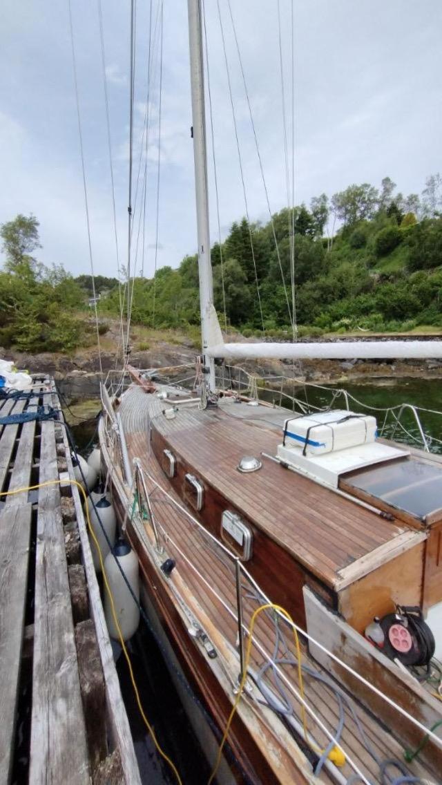 Sailing Yachts - No Shower Hotel เบอร์เกน ภายนอก รูปภาพ